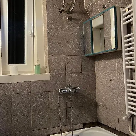 Parliament City Centre Studio Apartment Belgrade